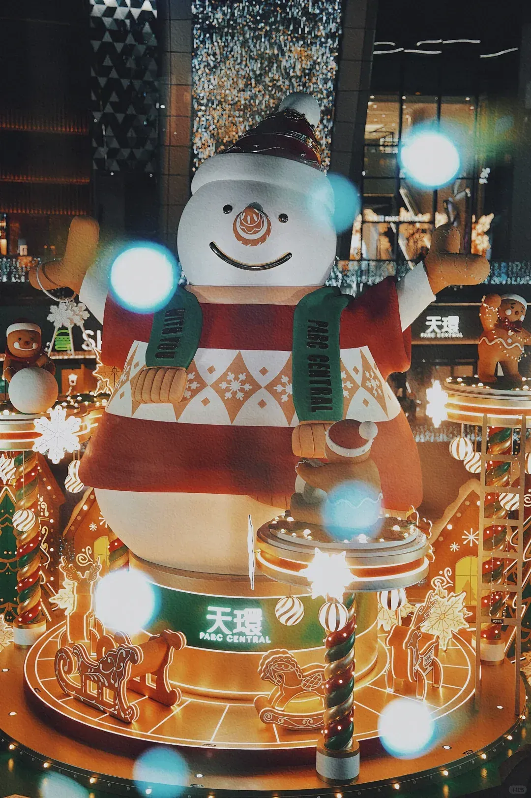 Commercial Plaza Christmas Snowman decoration with lighting