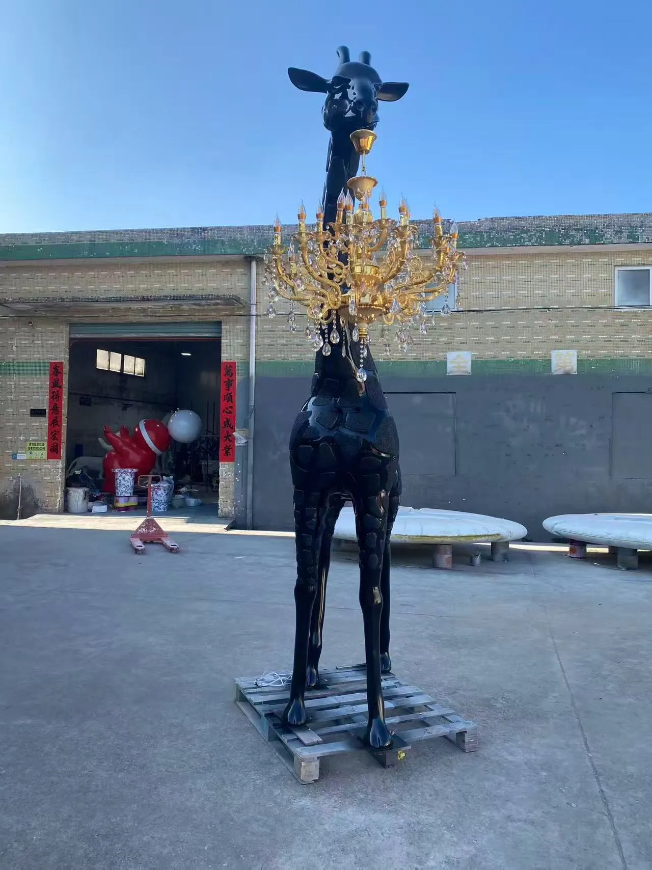 Giraffe sculpt floor lamps (3) product details photo.webp