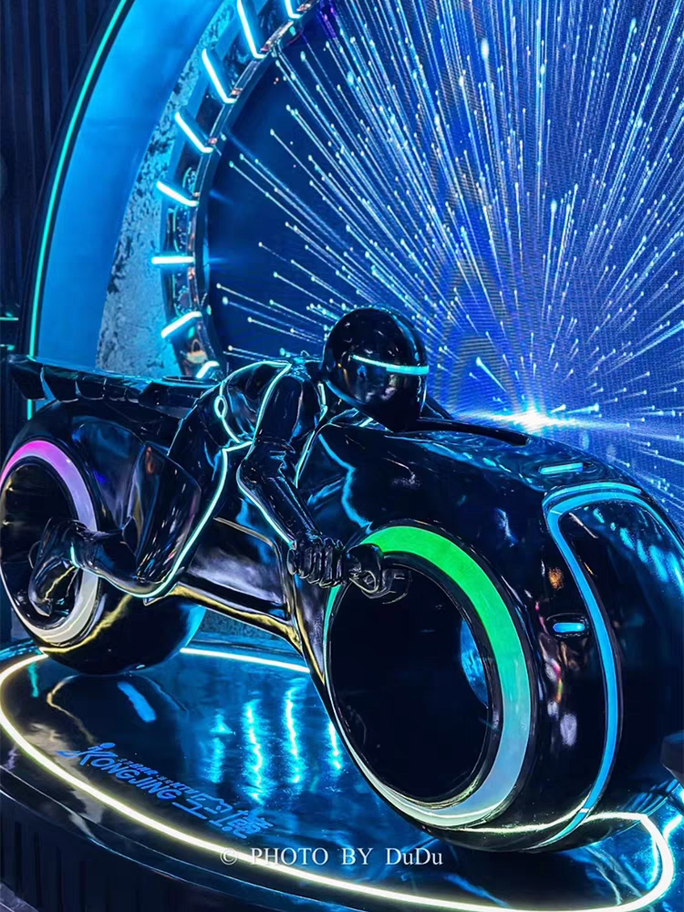 Interactive High-Tech Motorcycle Display – Custom RGB Illuminated Sci-Fi Sculpture for Gaming Center