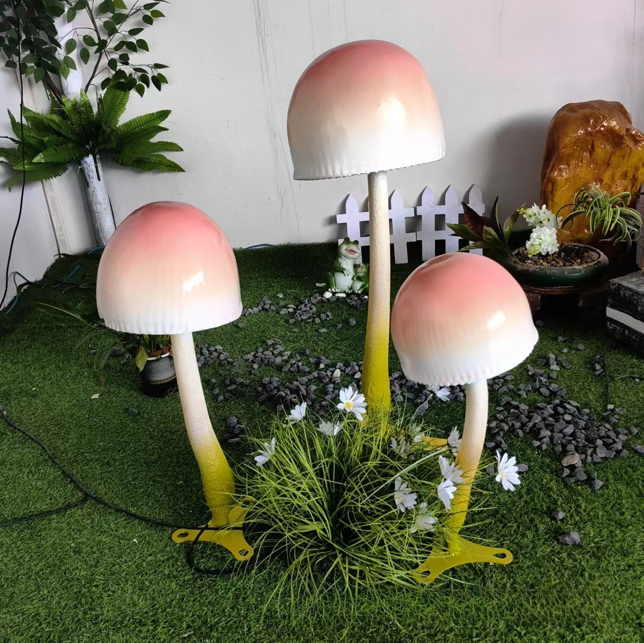 Simulated LED Mushroom Outdoor Park Decor Lamp