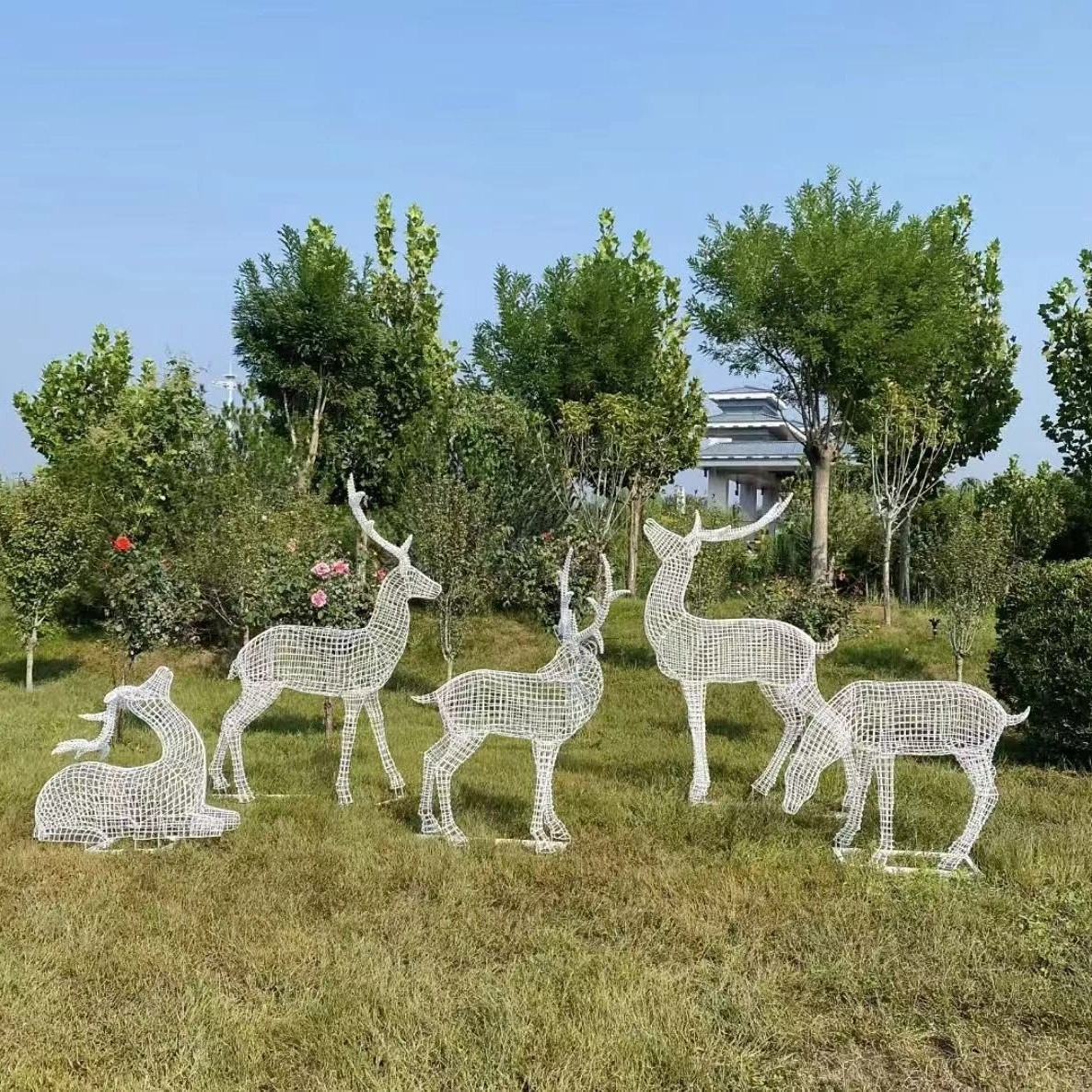 LED Lighted Wrought Iron Reindeer Outdoor Sculpture