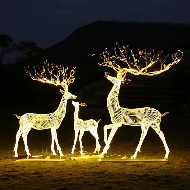 LED Lighted Wrought Iron Reindeer Outdoor Sculpture
