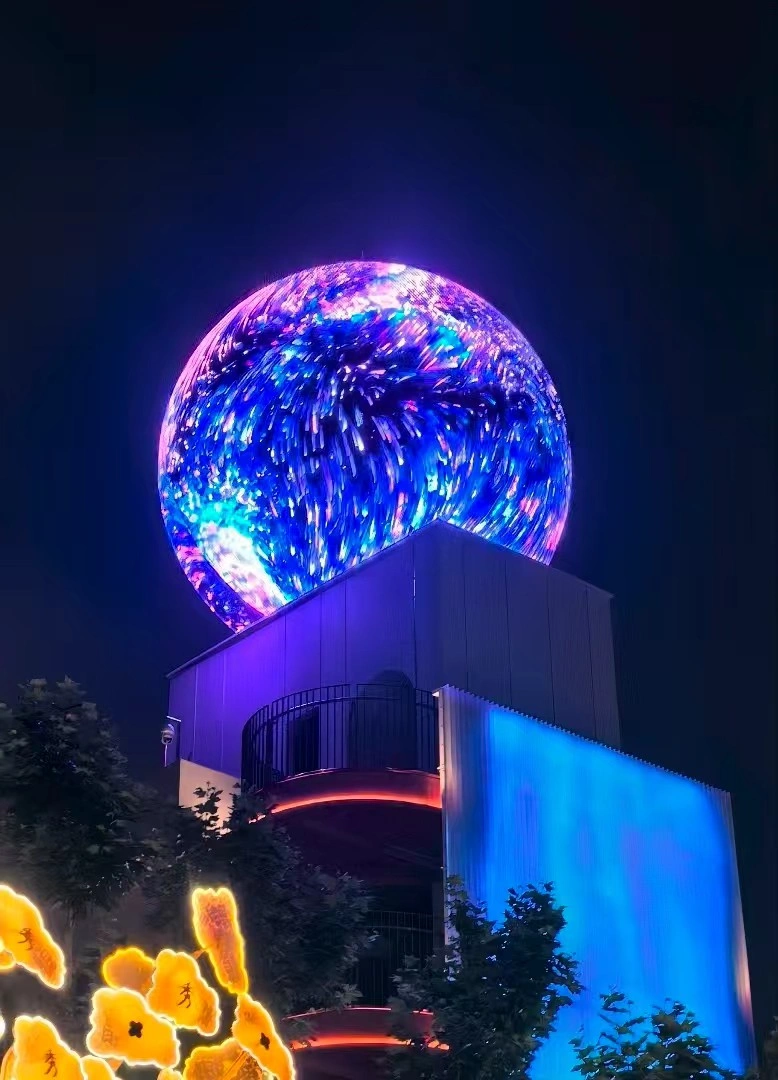 Outdoor LED Display for City Landmark Building Installation